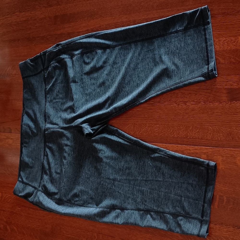 Avia Activewear Size 2X Stretchy Capris (b400)